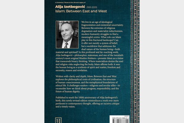 islam-between-east-and-west-arka